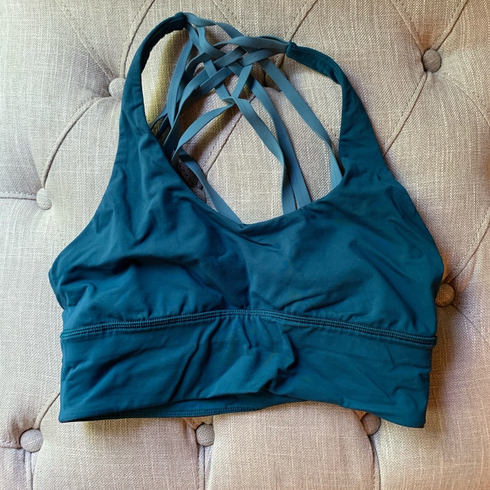 Lululemon sports bra